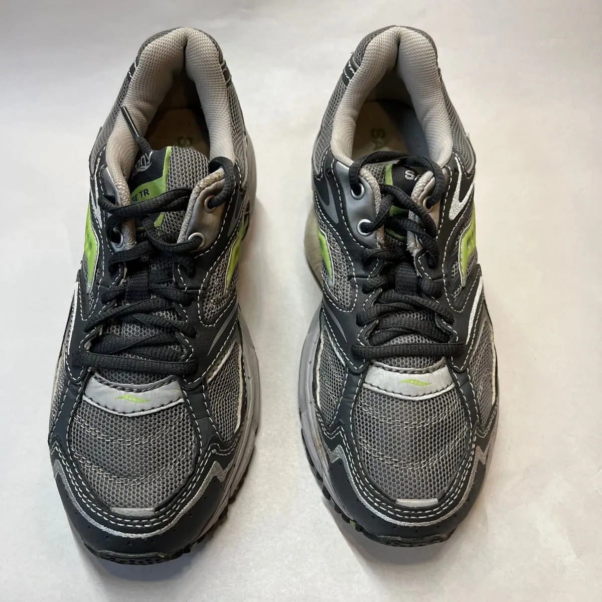 Women's Saucony Ridge TR-Original Trail Running Shoe - Gray/Green- Size 7.5M Preowned
